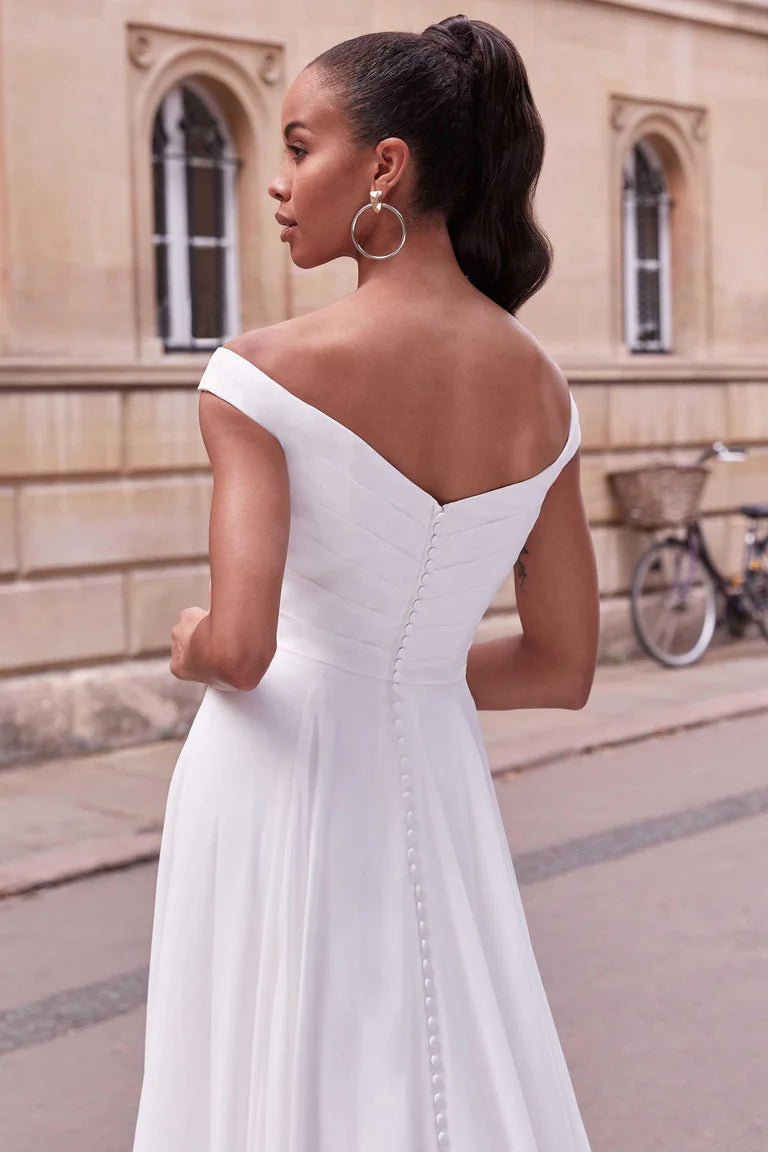 UK16 Felicity - Adore Bridal and Occasion Wear