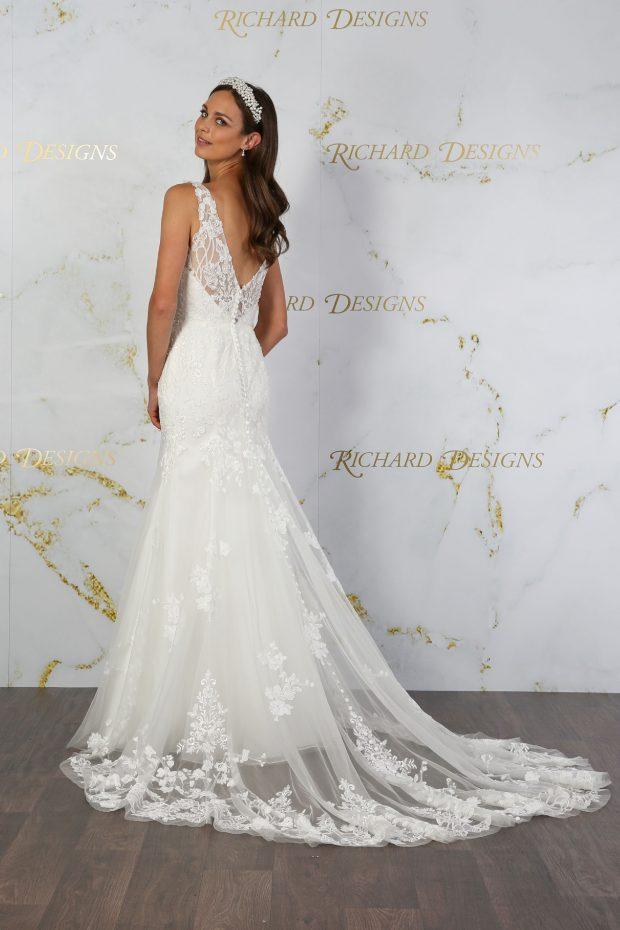 UK14 CHARLOTTE WAS £1045 50% OFF /NOW - Adore Bridal and Occasion Wear