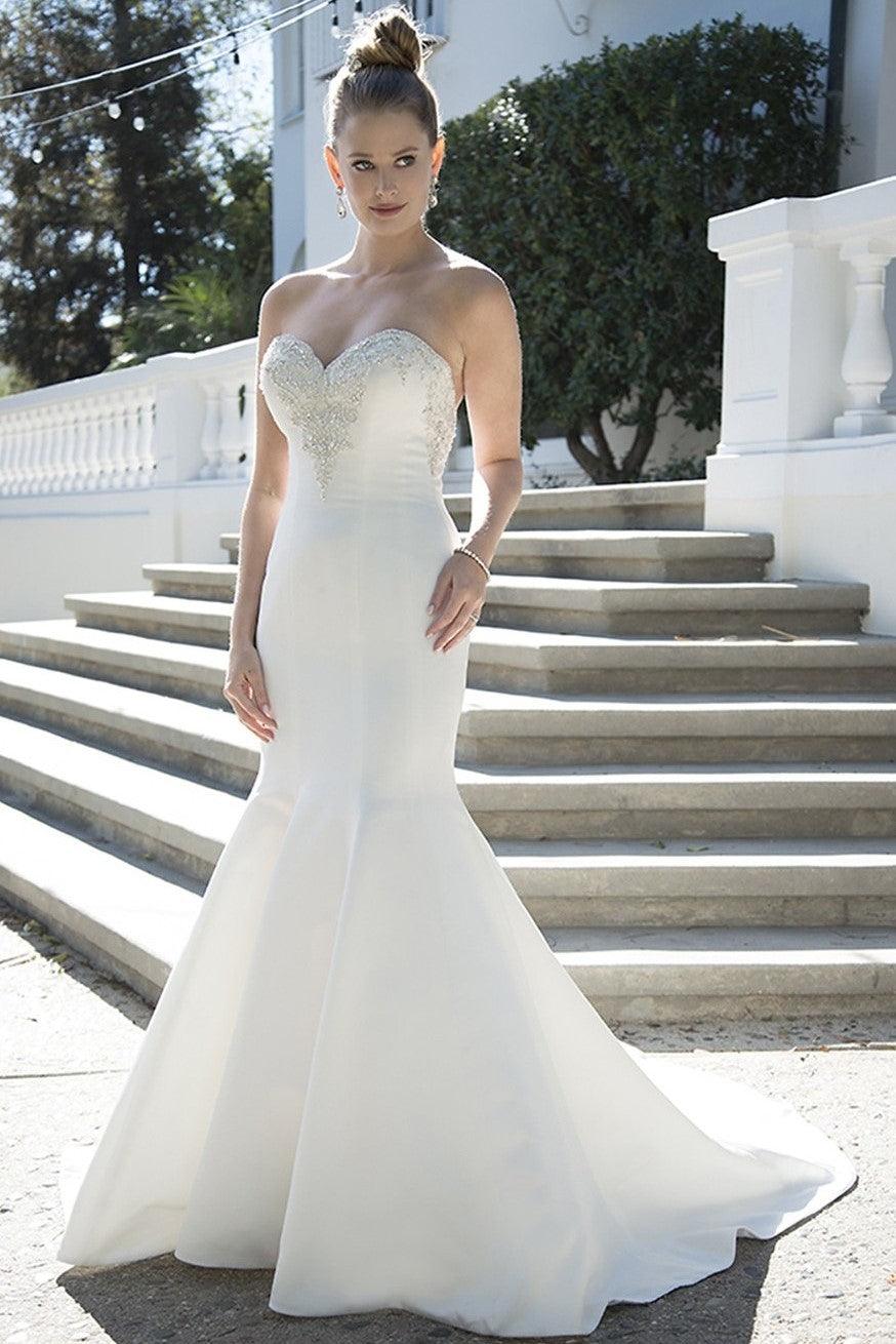 UK24 DENVER 50% OFF/ WAS £795/NOW - Adore Bridal and Occasion Wear