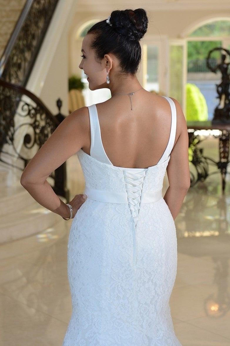 UK24 FINA 30% OFF/ WAS £685/NOW - Adore Bridal and Occasion Wear