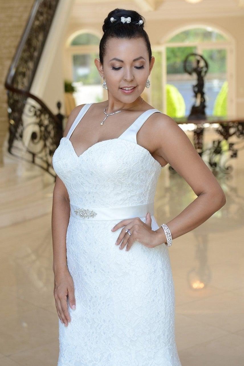 UK24 FINA 30% OFF/ WAS £685/NOW - Adore Bridal and Occasion Wear
