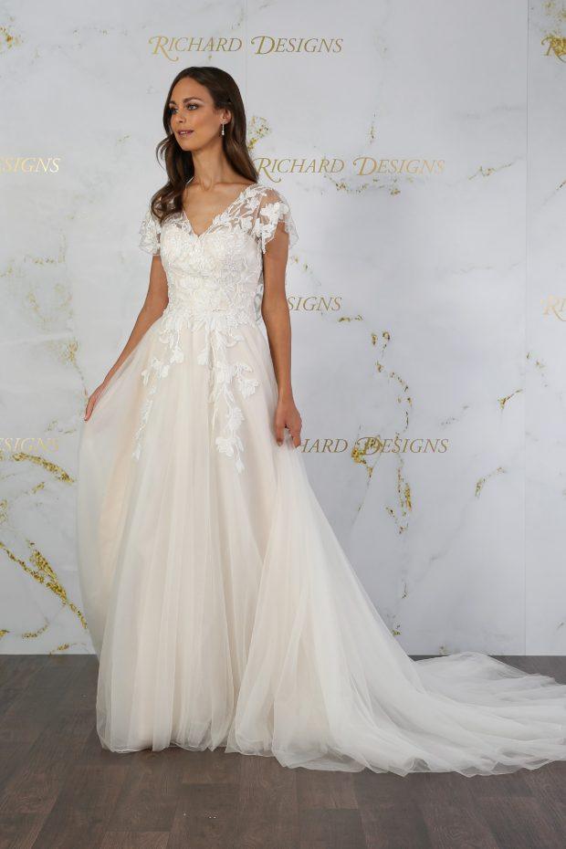 UK24 AMARA WAS £1045 30% OFF /NOW - Adore Bridal and Occasion Wear