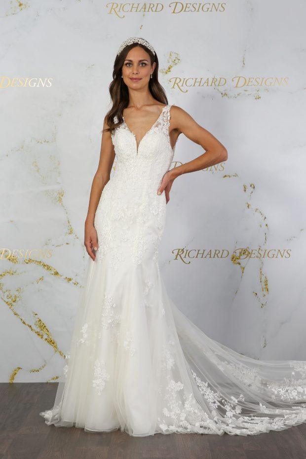 UK14 CHARLOTTE WAS £1045 50% OFF /NOW - Adore Bridal and Occasion Wear