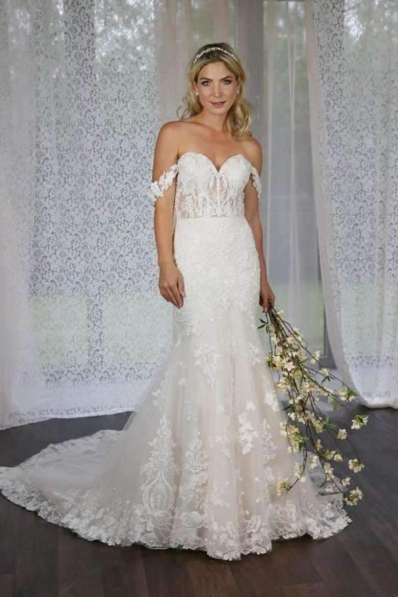 RICHARD DESIGNS - REYNA - Adore Bridal and Occasion Wear