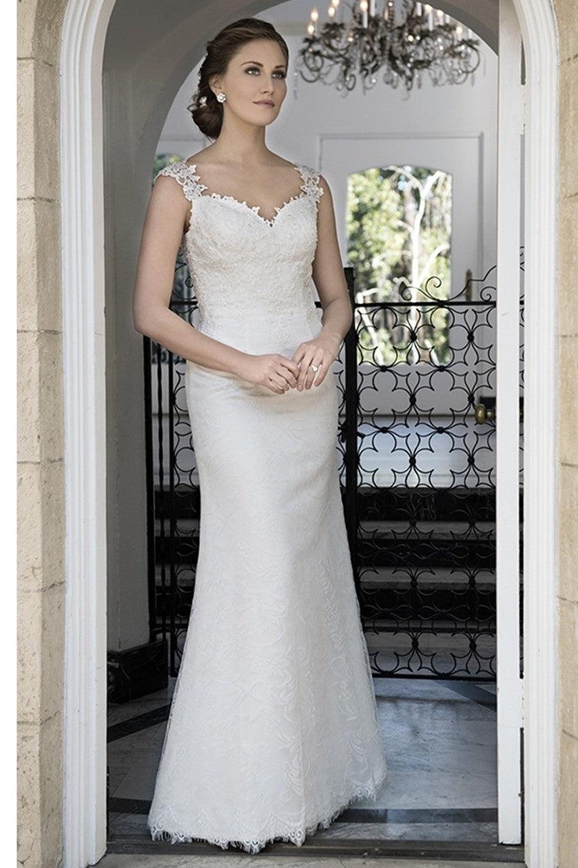 UK08 ALICE 50% OFF/ WAS £565/NOW - Adore Bridal and Occasion Wear