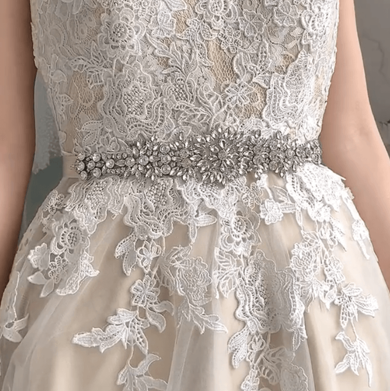 Bridal belts 2025