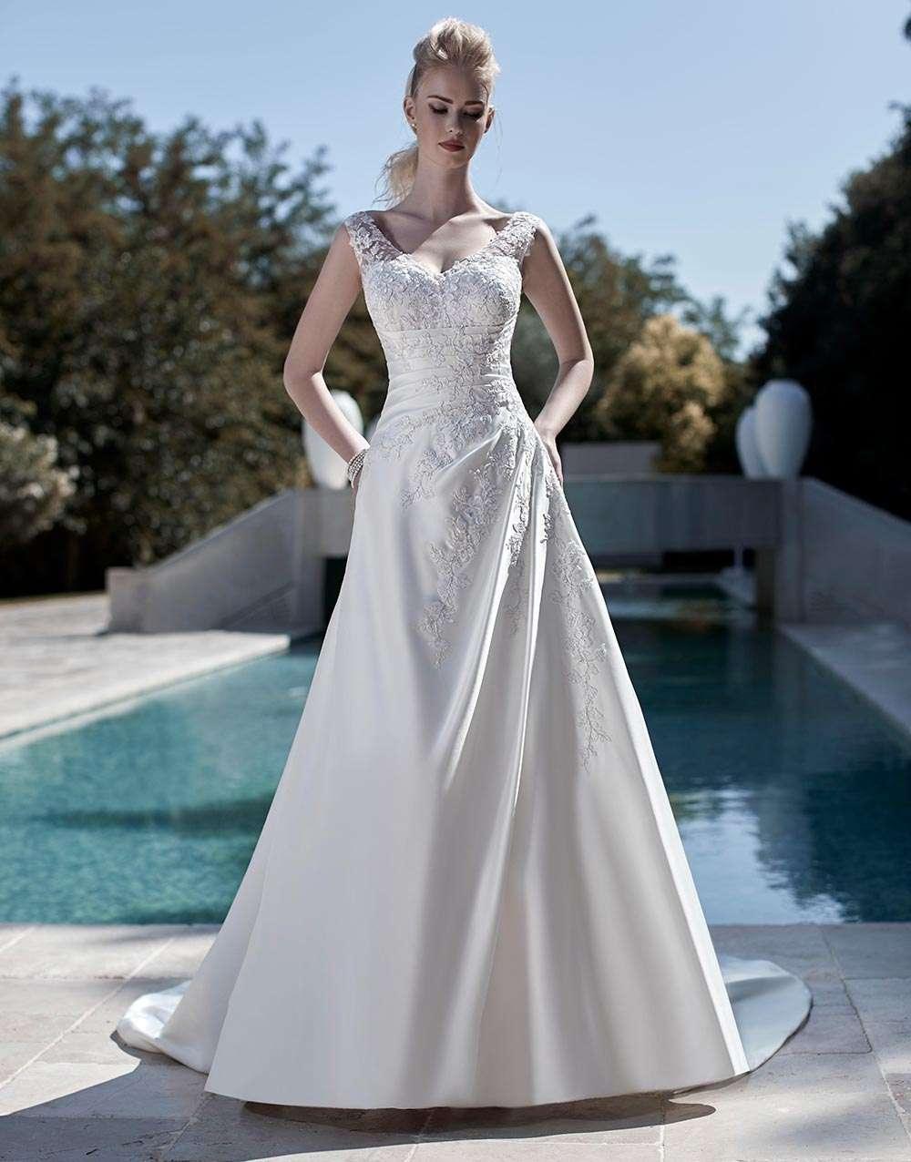 UK28 ERICA 10% OFF/ WAS £785/NOW - Adore Bridal and Occasion Wear